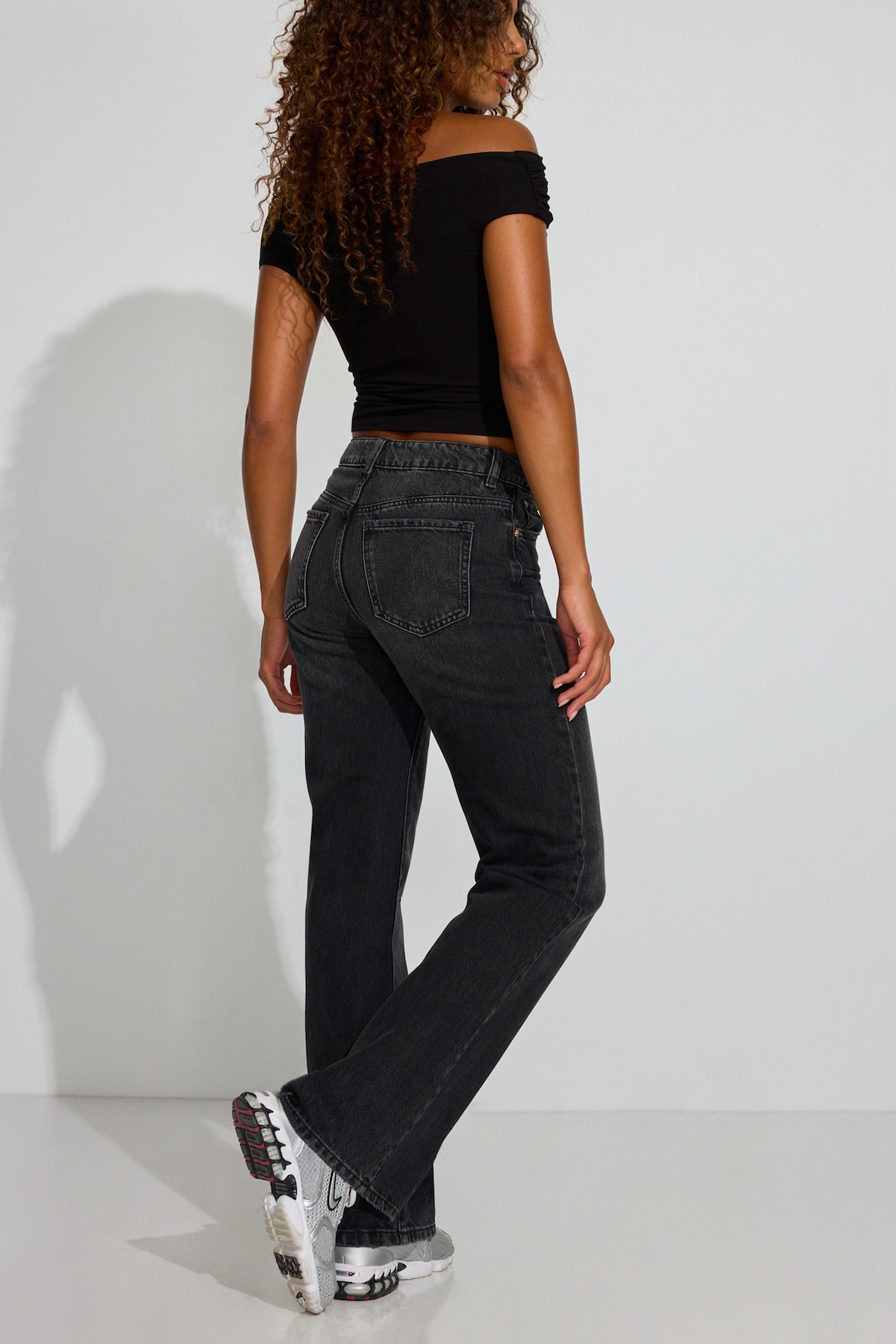 '90s Straight Jean - Image 3
