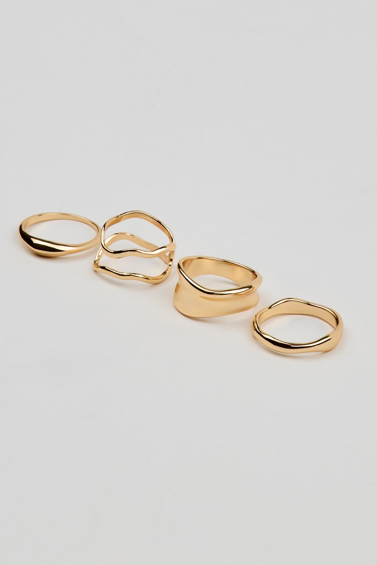 Set of 4 Wavy Minimal Rings - Image 2