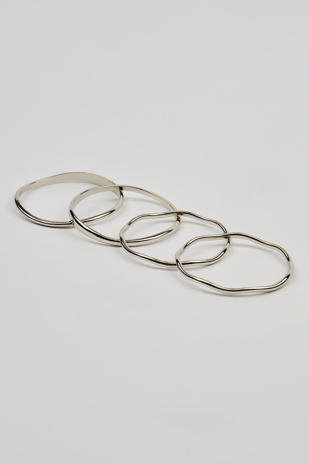 Set of 4 Wavy Bangles - Image 2