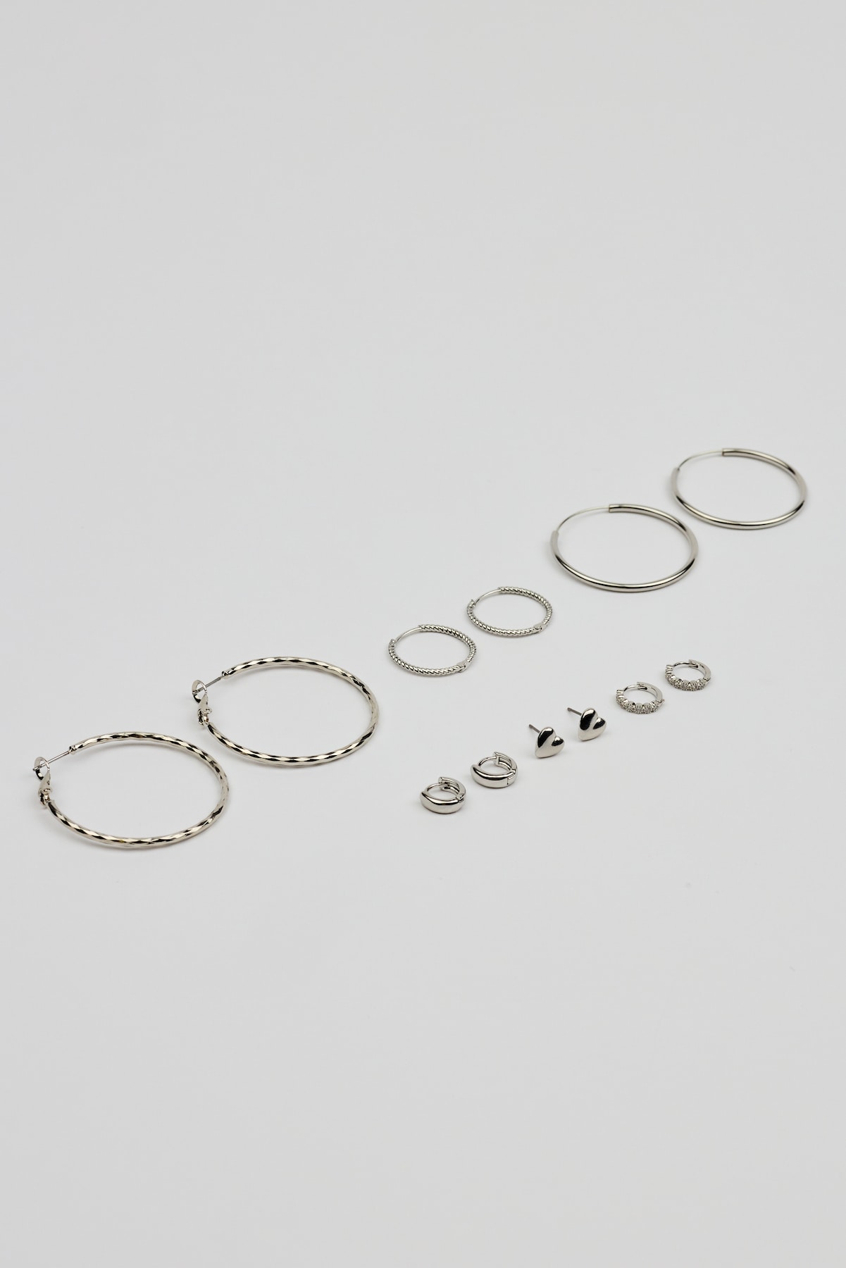 6 Pack of Mini Studs & Thin Hoop Earrings - Image 2
