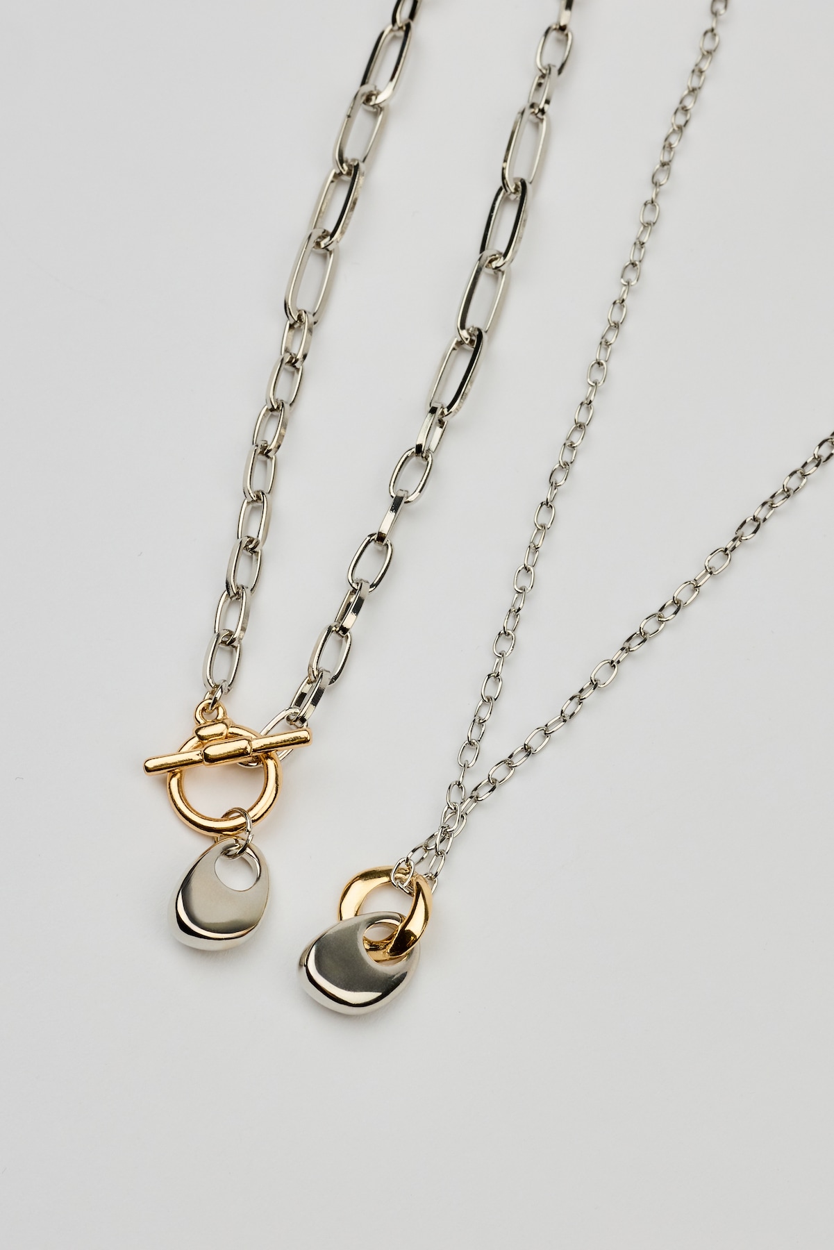 Set of 2 Mini Hammered Oval Necklaces - Image 3