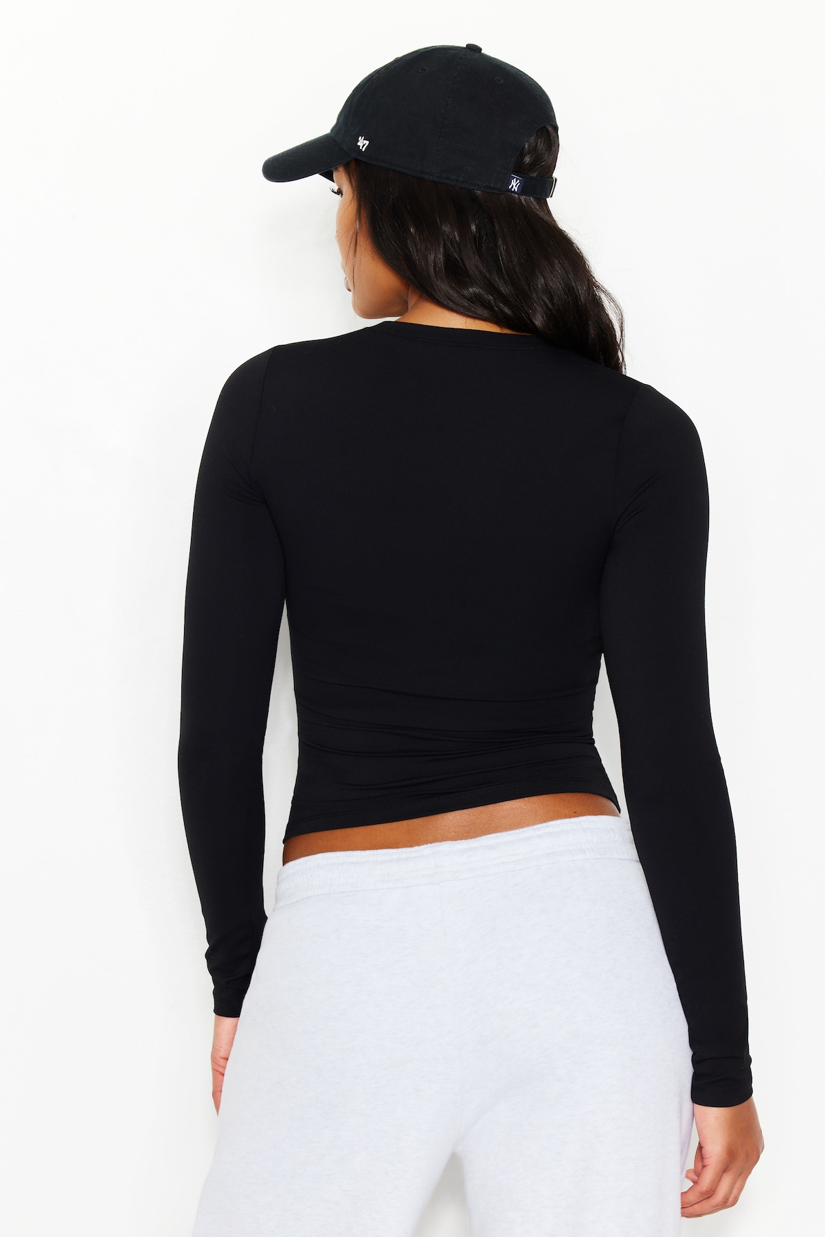 Sleek Crewneck Longsleeve Top - Image 4